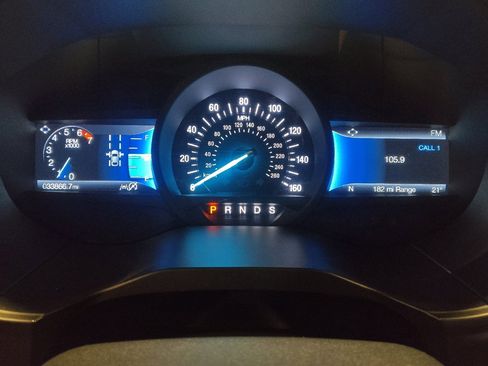 Used 2024 Ford Edge SEL image 23