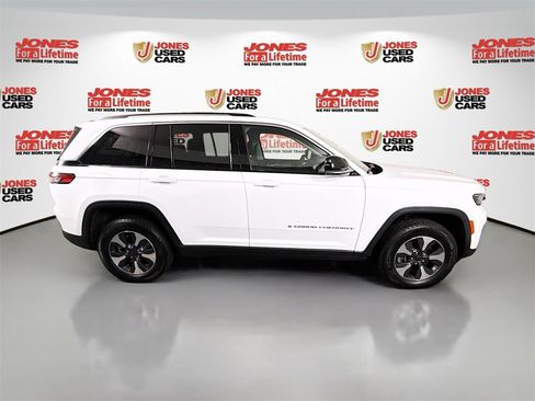 Used 2023 Jeep Grand Cherokee 4WD 4xe image 19