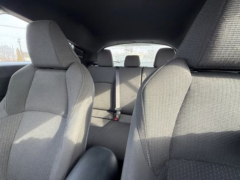 Used 2018 Toyota C-HR XLE image 32