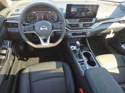 New 2025 Nissan Altima 2.5 SR w/ SR Premium Package image 3