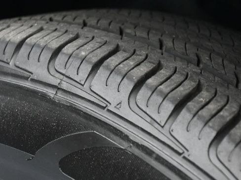 Used 2022 Jeep Compass Latitude FWD image 24