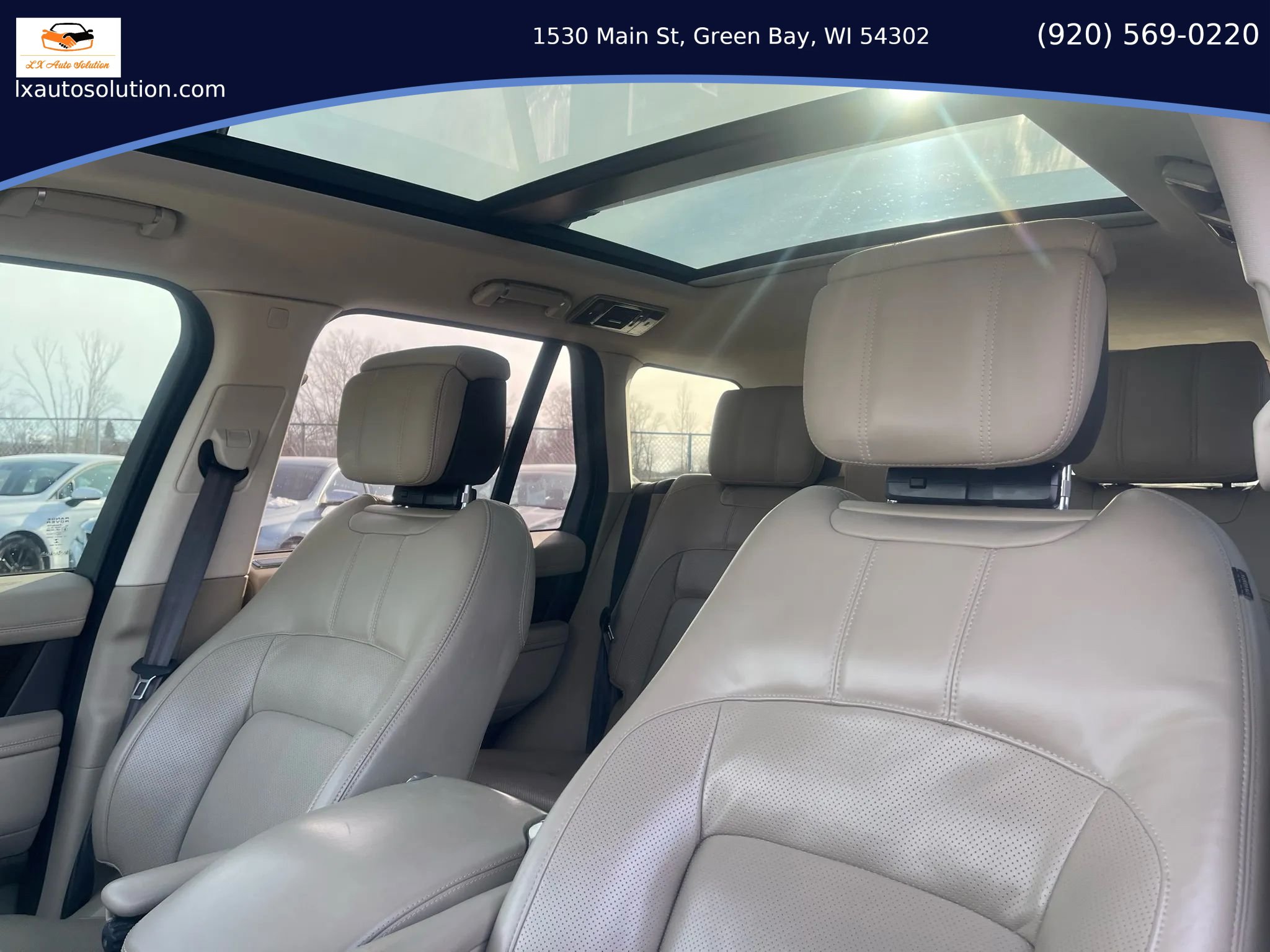 Used 2018 Land Rover Range Rover HSE AWD/4WD image 12