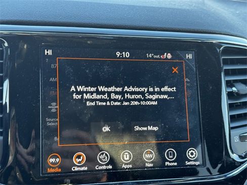 Certified 2022 Jeep Grand Cherokee Laredo X image 28