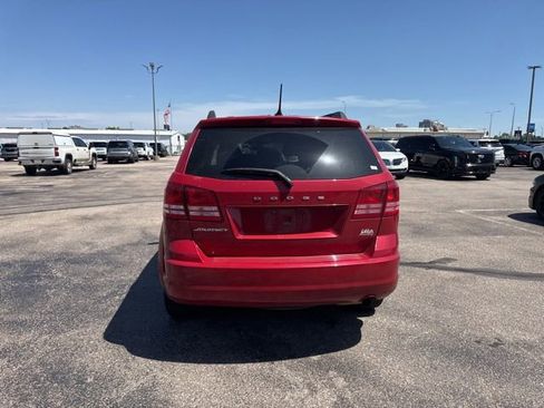 Used 2018 Dodge Journey SE FWD image 6