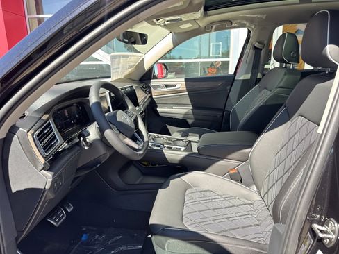 New 2026 Volkswagen Atlas SEL Premium R-Line AWD/4WD image 10