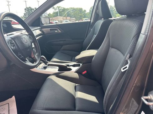 Used 2014 Honda Accord LX image 2