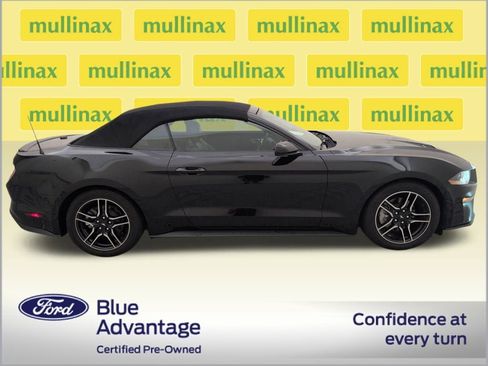 Used 2023 Ford Mustang Premium image 2