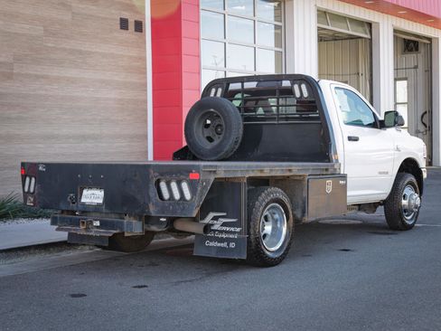 Used 2022 RAM 3500 Tradesman w/ Safety Group AWD/4WD image 3
