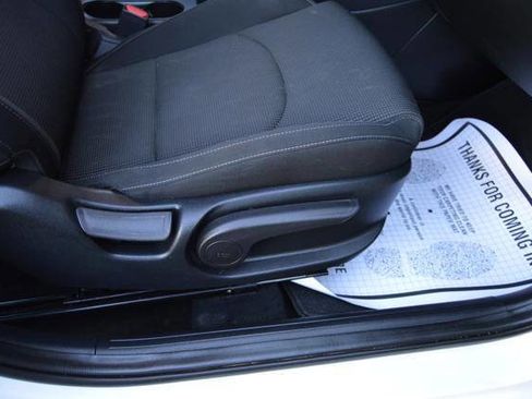 Used 2021 Kia Forte LXS image 27