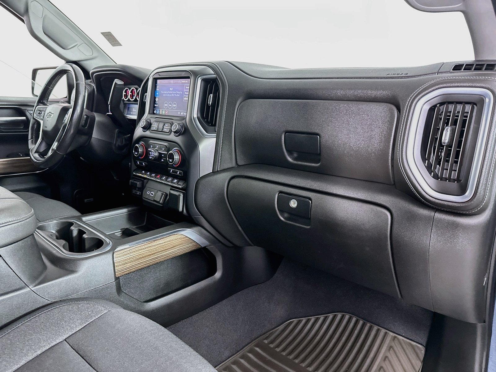 Used 2019 Chevrolet Silverado 1500 RST w/ True North Edition AWD/4WD image 31