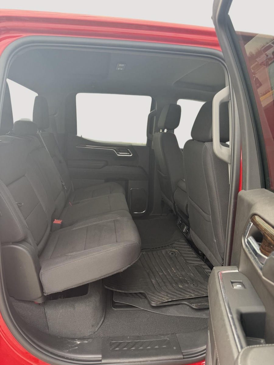 Used 2024 GMC Sierra 1500 Elevation AWD/4WD image 7