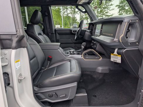 New 2026 Ford Bronco Badlands AWD/4WD image 19