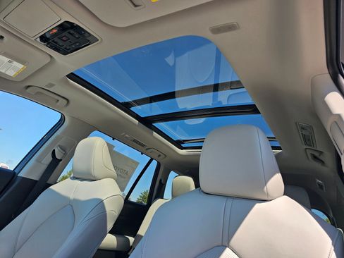 New 2026 Toyota Grand Highlander AWD Hybrid image 10