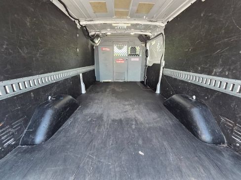 Used 2021 Ford Transit 250 Low Roof RWD image 10