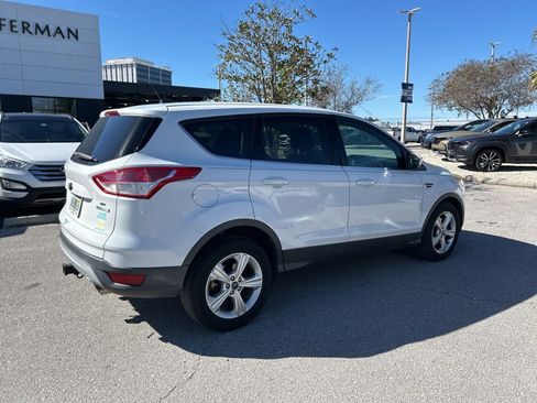 Used 2015 Ford Escape SE image 5