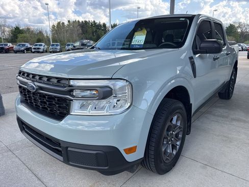 Certified 2023 Ford Maverick XLT FWD image 3