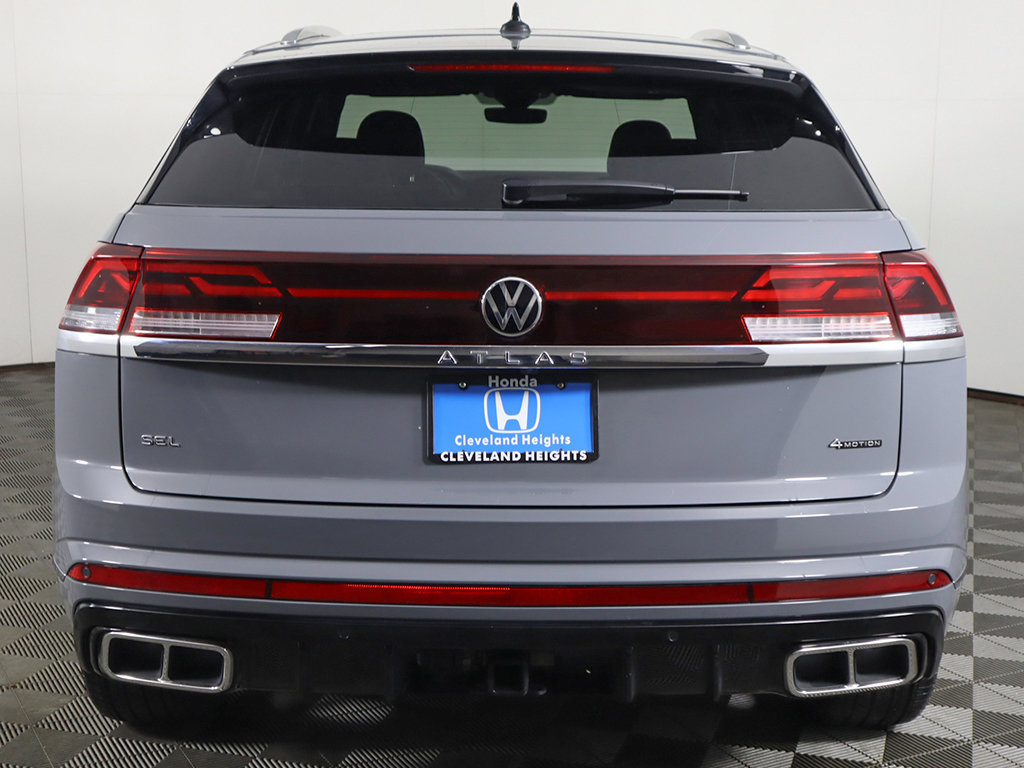 Used 2025 Volkswagen Atlas Cross Sport SEL Premium R-Line AWD/4WD image 17