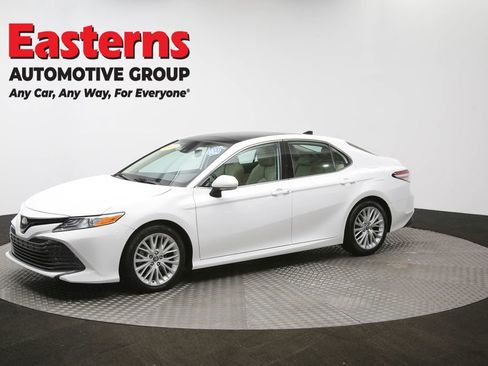 Used 2019 Toyota Camry XLE image 59