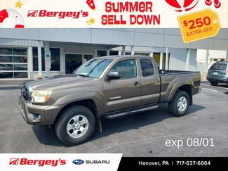 Used 2014 Toyota Tacoma 4x4 Access Cab V6 w/ SR5 Package video 1