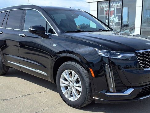 Used 2024 Cadillac XT6 Luxury w/ LPO, Floor Liner Package AWD/4WD image 2