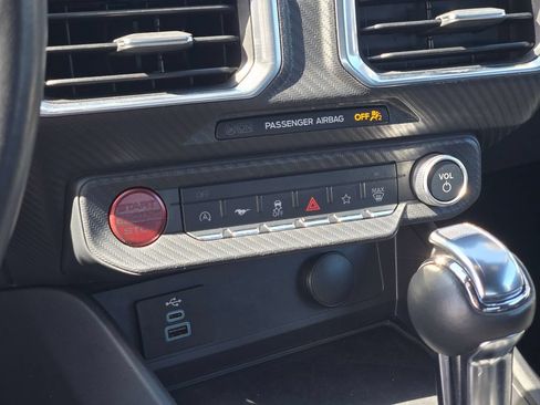 Used 2025 Ford Mustang Premium RWD image 31