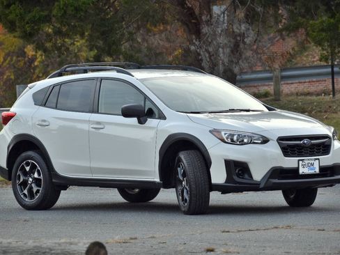 Used 2018 Subaru Crosstrek 2.0i AWD/4WD image 4