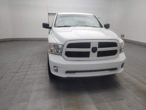 Used 2016 RAM 1500 Express RWD image 14
