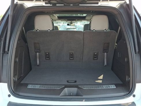 Used 2021 Chevrolet Tahoe Z71 AWD/4WD image 30