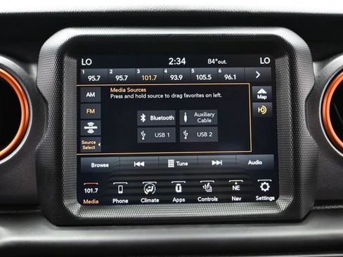 Used 2021 Jeep Gladiator Mojave AWD/4WD image 30