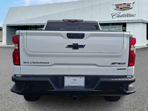 Used 2024 Chevrolet Silverado 1500 ZR2 w/ Technology Package AWD/4WD image 5