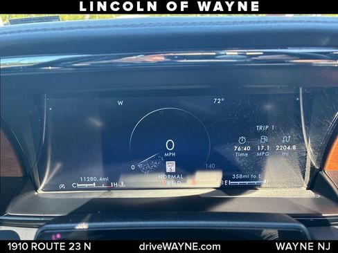 Certified 2024 Lincoln Navigator Black Label AWD/4WD image 17