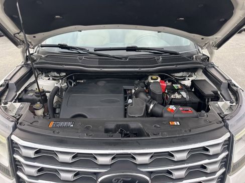 Used 2017 Ford Explorer Limited w/ Equipment Group 301A image 37