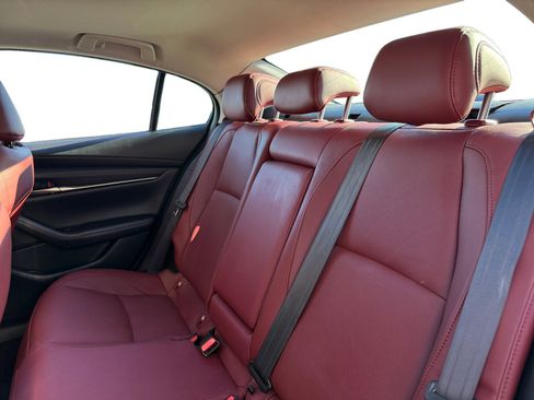 Used 2023 MAZDA MAZDA3 s image 13