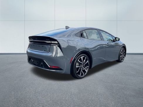 Used 2023 Toyota Prius Prime Premium image 5