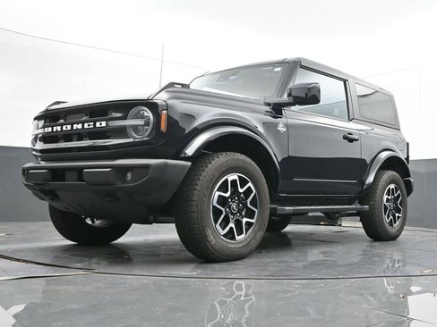 Used 2022 Ford Bronco Outer Banks image 44