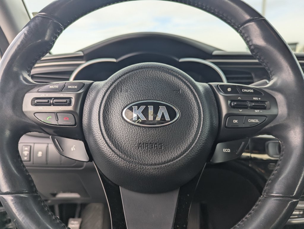 Used 2015 Kia Optima LX FWD image 21