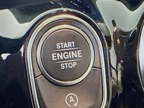 Used 2021 Mercedes-Benz GLA 250 image 21