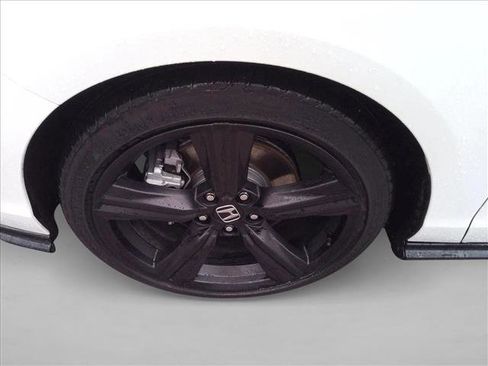 Used 2023 Honda Accord Sport image 9