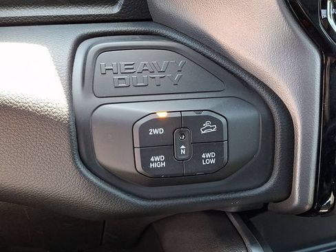New 2026 RAM 2500 Big Horn AWD/4WD image 10