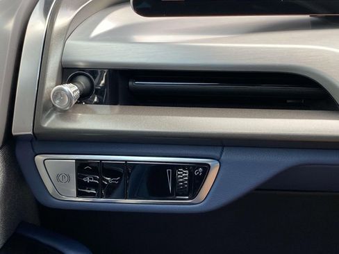 New 2026 Cadillac Vistiq Premium Luxury image 23