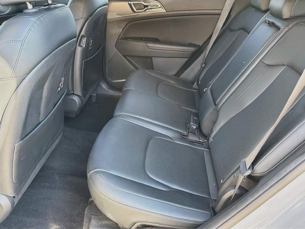 Used 2023 Kia Sportage SX FWD image 8
