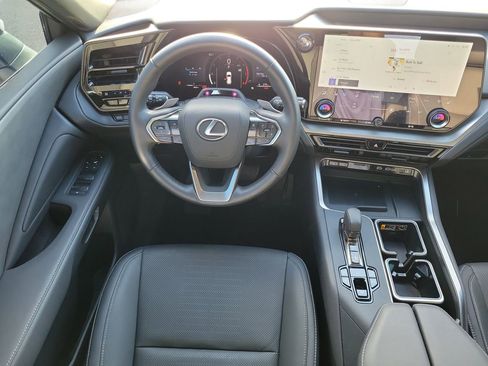 Used 2025 Lexus TX 350 AWD w/ Technology Package image 16