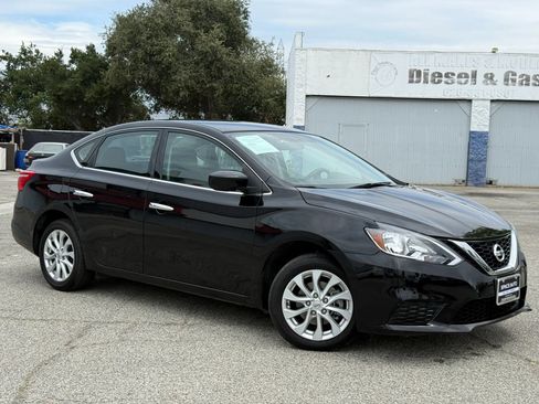 Used 2018 Nissan Sentra SV FWD image 1