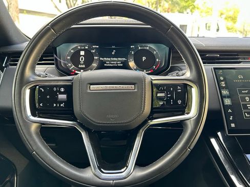 Used 2025 Land Rover Range Rover Sport SE AWD/4WD image 17