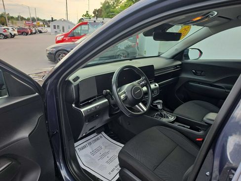 Used 2025 Hyundai Kona SEL AWD/4WD image 12