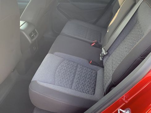 Used 2023 Chevrolet Equinox LT image 19