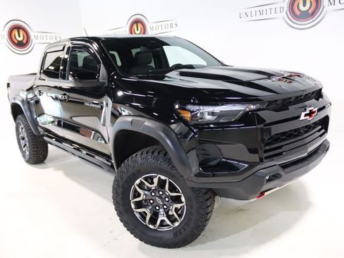 Used 2026 Chevrolet Colorado ZR2 w/ Technology Package AWD/4WD image 75