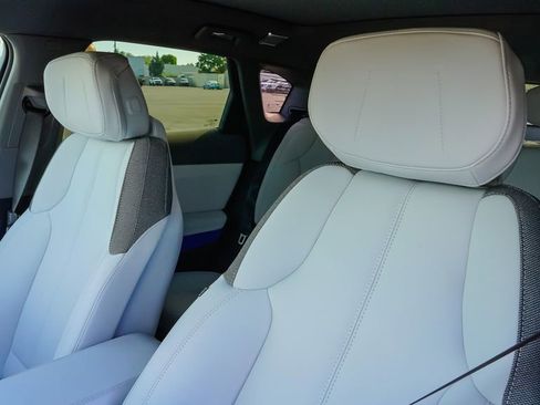 New 2026 Cadillac Optiq Sport 1 w/ LPO, Floor Liner Package image 14