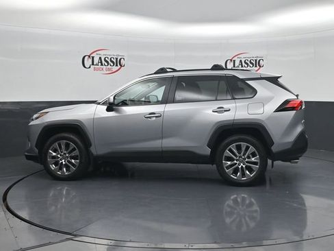 Used 2025 Toyota RAV4 XLE Premium w/ Weather Package FWD image 2