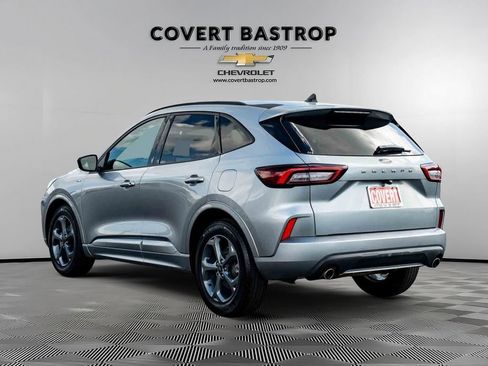 Used 2023 Ford Escape ST-Line FWD image 3